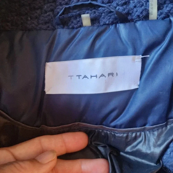 T Tahari 100% Polyester Puffer Hood Jacket Blue Zipper Long Sleeve Size Large - Picture 7 of 15